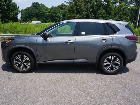 Used 2021 Nissan Rogue SV FWD image 17