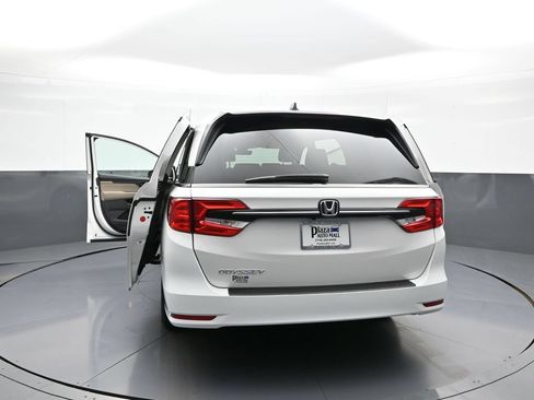 Certified 2024 Honda Odyssey EX-L image 50