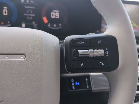 New 2026 Hyundai Santa Fe SE image 32