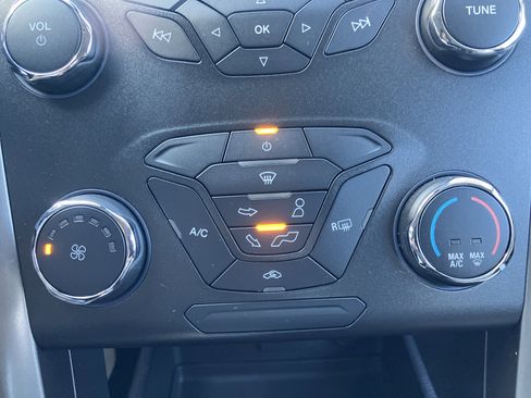 Used 2020 Ford Fusion S image 27