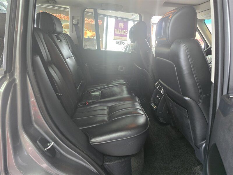 Used 2007 Land Rover Range Rover HSE AWD/4WD image 19