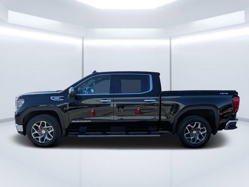 Used 2022 GMC Sierra 1500 SLT w/ SLT Premium Plus Package image 6