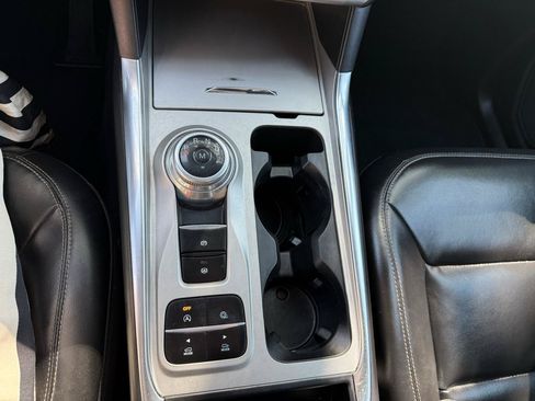 Used 2021 Ford Explorer XLT w/ Equipment Group 202A RWD image 37