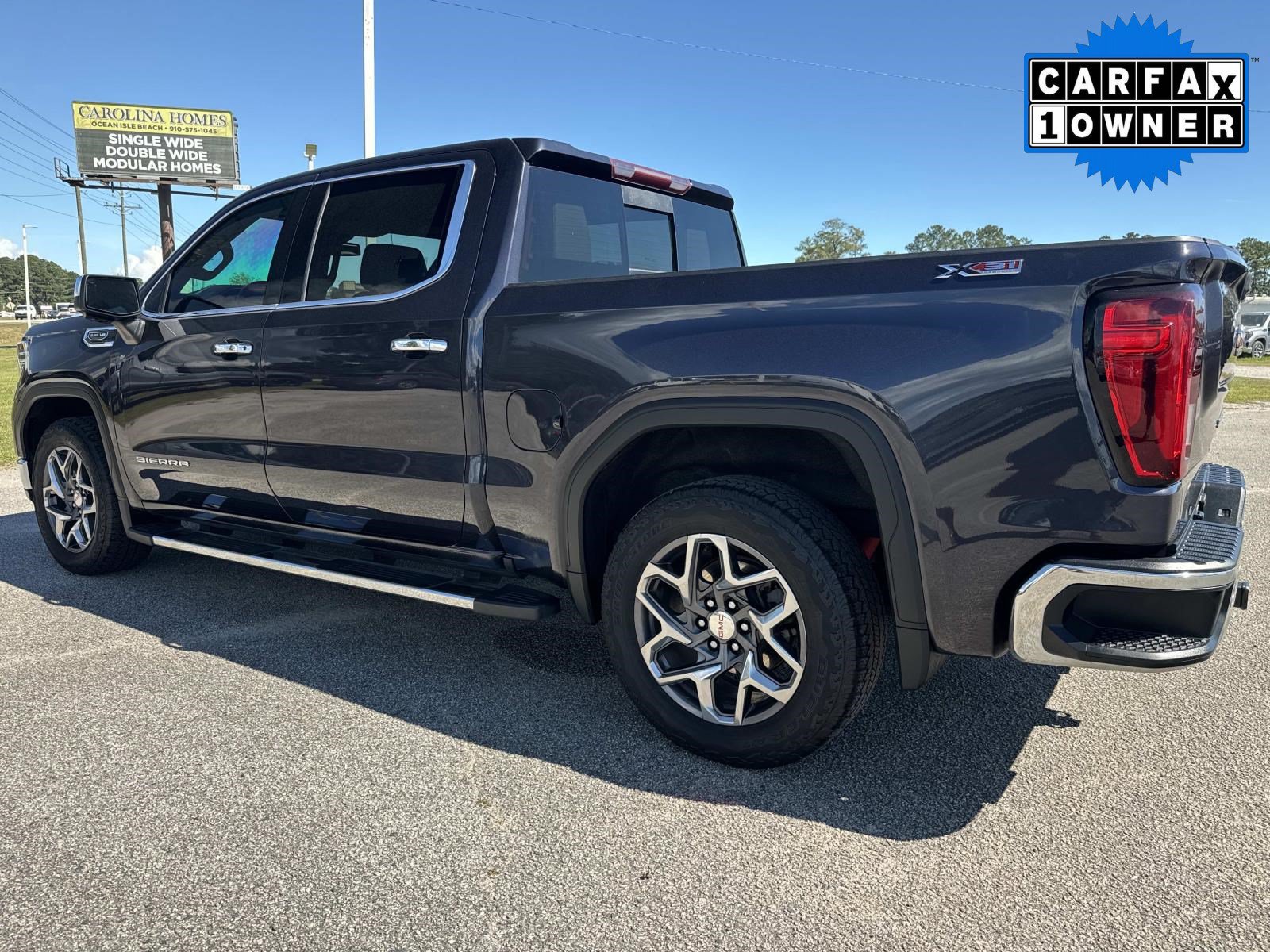 Used 2022 GMC Sierra 1500 SLT w/ SLT Premium Plus Package AWD/4WD image 6