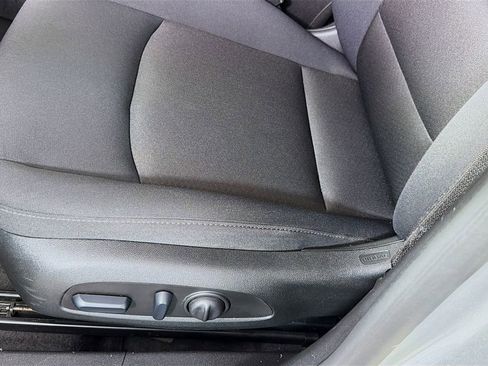 Used 2025 Chevrolet Malibu LT FWD image 21