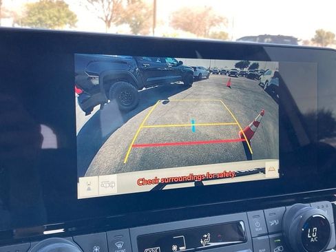 Certified 2024 Toyota Grand Highlander XLE image 25