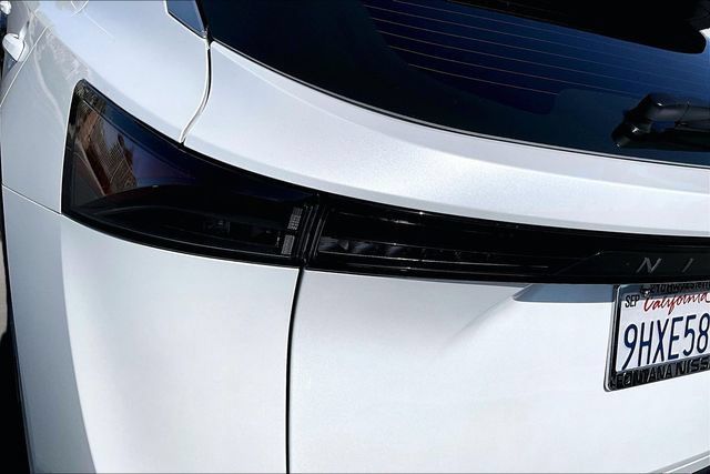 Certified 2023 Nissan Ariya FWD image 23
