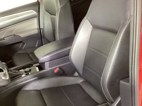 Used 2023 Volkswagen Atlas Cross Sport SE w/ Panoramic Sunroof Package image 12