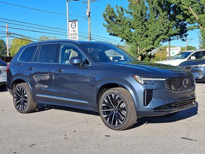 New 2026 Volvo XC90 B6 Plus w/ Protection Package Premier
