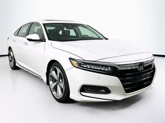 Used 2019 Honda Accord Touring video 2