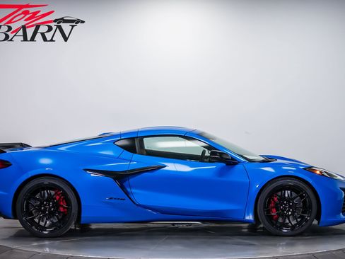 Used 2025 Chevrolet Corvette Z06 image 14