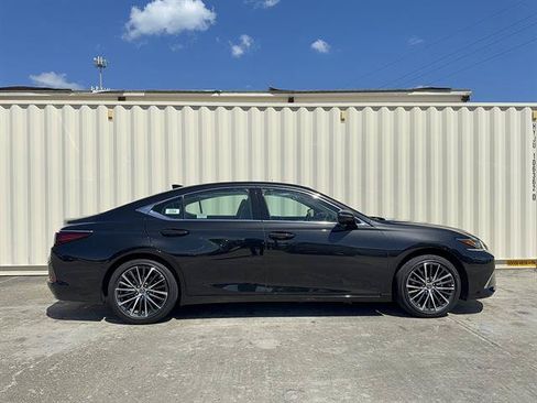 Certified 2025 Lexus ES 350 w/ Premium Package FWD image 2