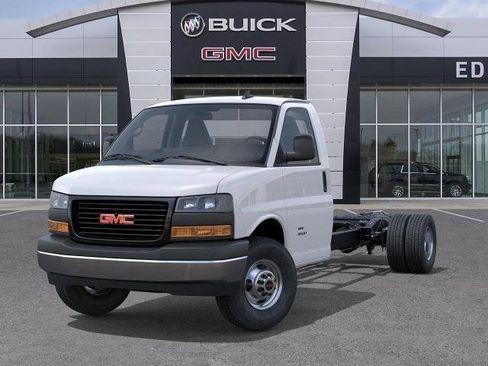 New 2025 GMC Savana 3500 Extended w/ Power Convenience Package image 6