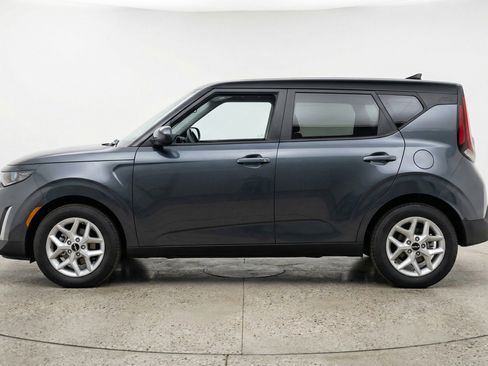 Used 2025 Kia Soul LX w/ LX Technology Package FWD image 5