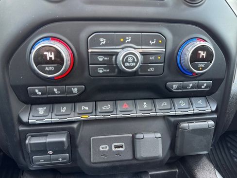 Used 2022 Chevrolet Silverado 2500 LTZ w/ LTZ Plus Package image 13