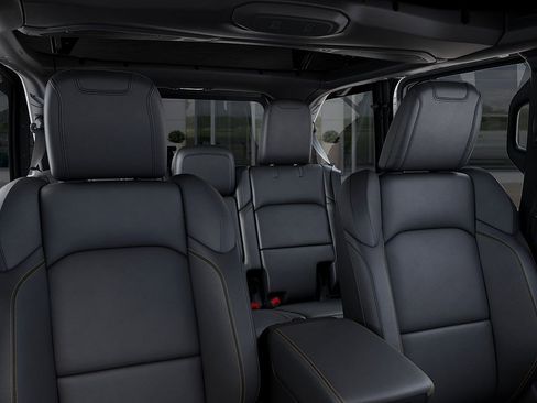 New 2026 Jeep Wrangler Unlimited Sahara AWD/4WD image 26