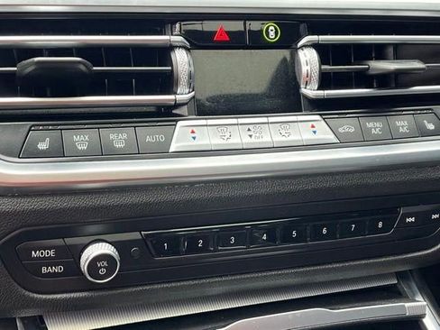 Used 2022 BMW 330i Sedan w/ Convenience Package image 33