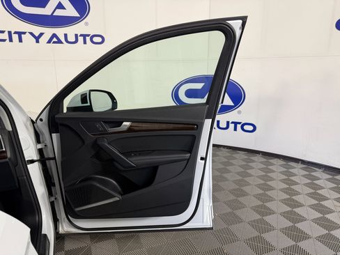 Used 2019 Audi Q5 Premium Plus image 11