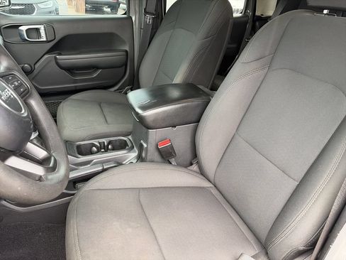 Used 2022 Jeep Gladiator Sport AWD/4WD image 11