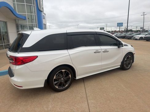 Used 2024 Honda Odyssey Elite image 16