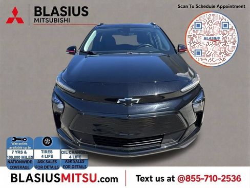 Used 2023 Chevrolet Bolt EUV Premier w/ Sun & Sound Package FWD image 34