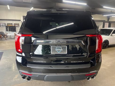 Used 2023 GMC Yukon XL Denali Ultimate AWD/4WD image 9