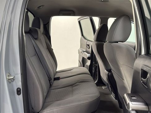 Used 2020 Toyota Tacoma SR5 image 17