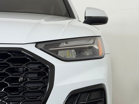 Certified 2023 Audi Q5 2.0T Premium Plus w/ Premium Plus Package AWD/4WD image 11