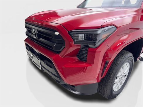 Used 2025 Toyota Tacoma SR image 16