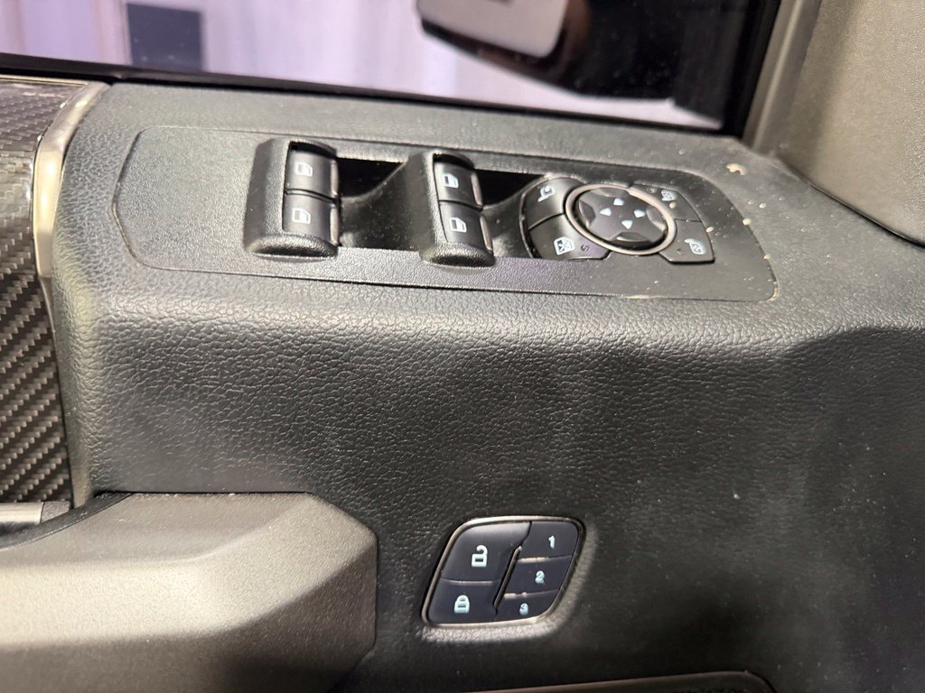 Used 2018 Ford F150 Raptor w/ Equipment Group 802A Luxury AWD/4WD image 14