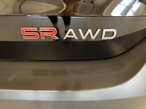 New 2025 Nissan Kicks SR image 5