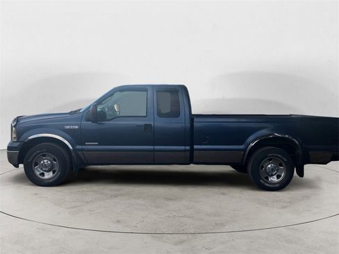 Used 2007 Ford F250 XLT image 2