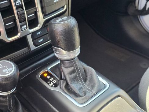 Used 2024 Jeep Wrangler Unlimited Sahara AWD/4WD image 30