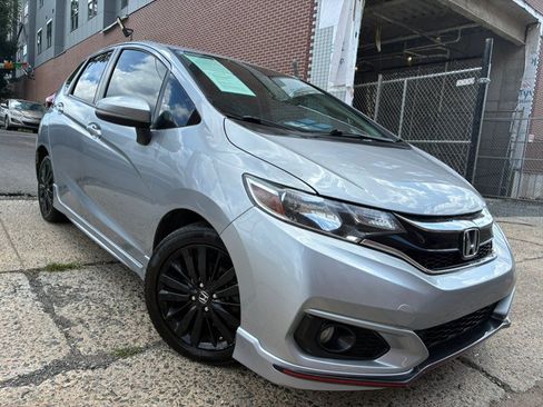 Used 2018 Honda Fit Sport image 3