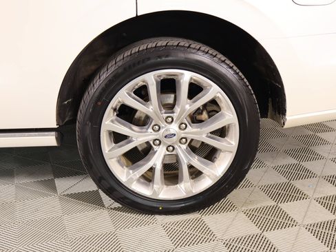 Used 2019 Ford Expedition Platinum AWD/4WD image 22