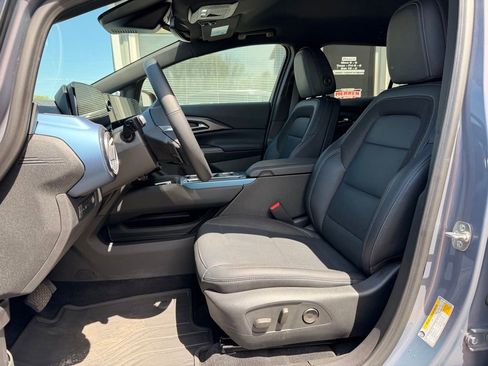 Used 2024 Chevrolet Equinox EV LT w/ LPO, All-Weather Mat Package FWD image 7