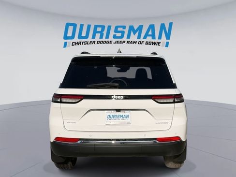 New 2025 Jeep Grand Cherokee Laredo X w/ Luxury Tech Group I image 5