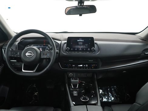 Used 2023 Nissan Rogue SV w/ SV Premium B Package AWD/4WD image 16