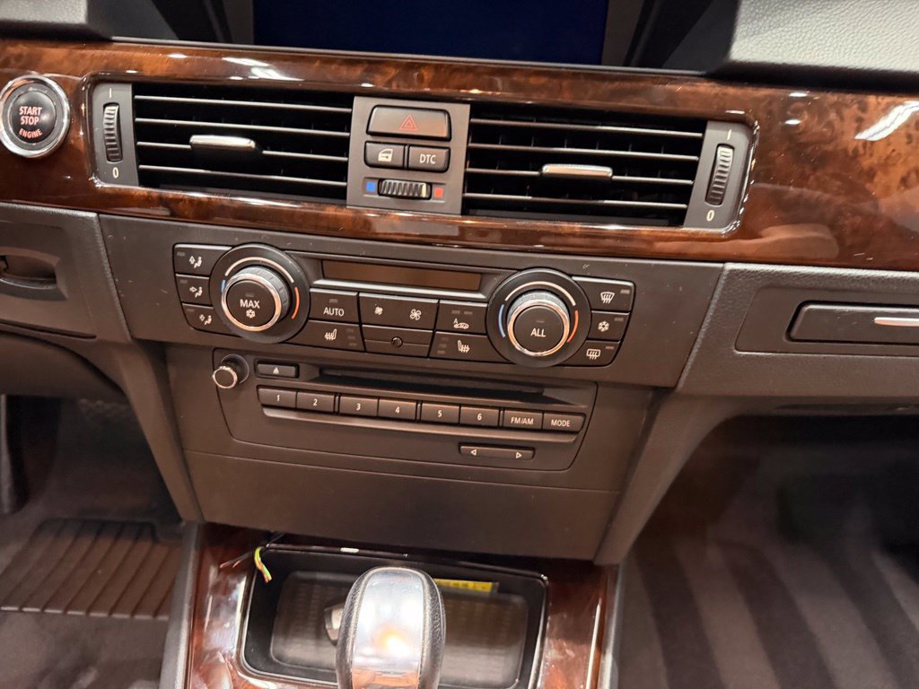 Used 2010 BMW 328i Convertible RWD image 40