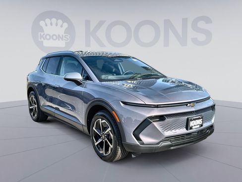 New 2026 Chevrolet Equinox EV LT image 10