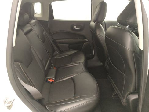 Used 2020 Jeep Compass Latitude w/ Popular Equipment Group AWD/4WD image 19