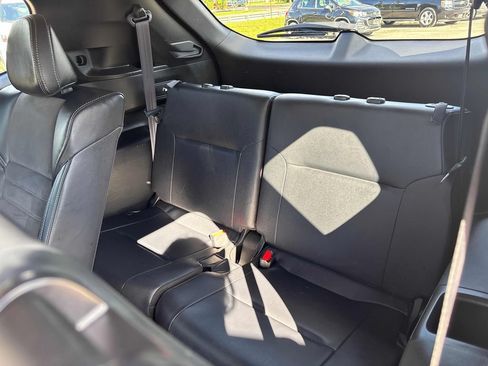 Used 2024 Mitsubishi Outlander SE AWD/4WD image 23