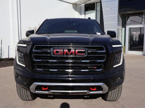 New 2026 GMC Yukon XL AT4 w/ AT4 Premium Plus Package AWD/4WD image 6