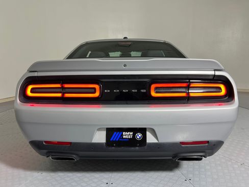 Used 2020 Dodge Challenger R/T image 10