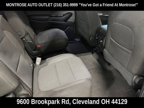 Used 2023 Chevrolet Traverse LT FWD image 49