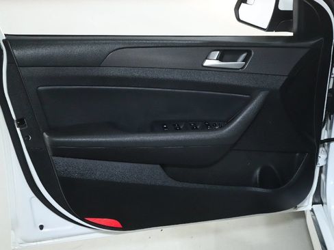 Used 2017 Hyundai Sonata Sport w/ Value Edition Package 02 FWD image 15