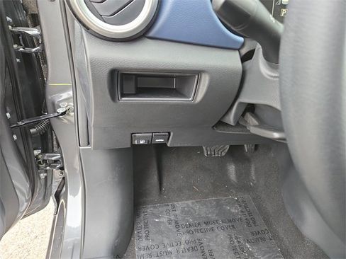 New 2025 Nissan Versa SV w/ Trunk Package image 19