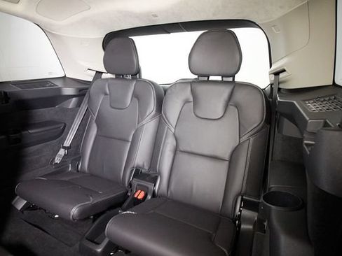 Used 2023 Volvo XC90 B6 Ultimate w/ Lounge Package AWD/4WD image 24