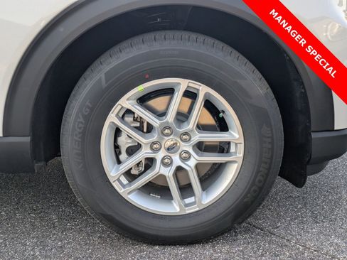 New 2026 Ford Explorer Active w/ Active Comfort Package image 12