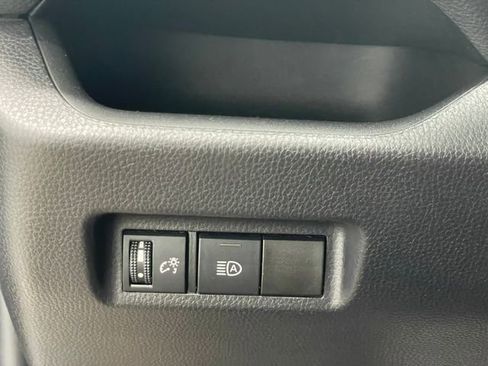 Used 2021 Toyota RAV4 LE FWD image 35